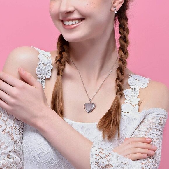 Locket Necklace that Holds Pictures Flower Lockets Pendant Necklaces 18K Gold Pl - Picture 5 of 7